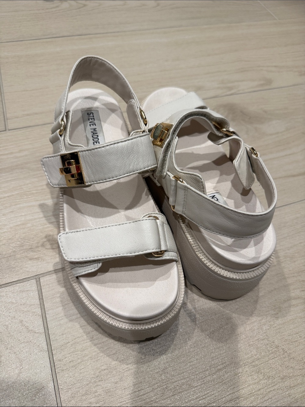 Steve Madden Supermona Bone Leather